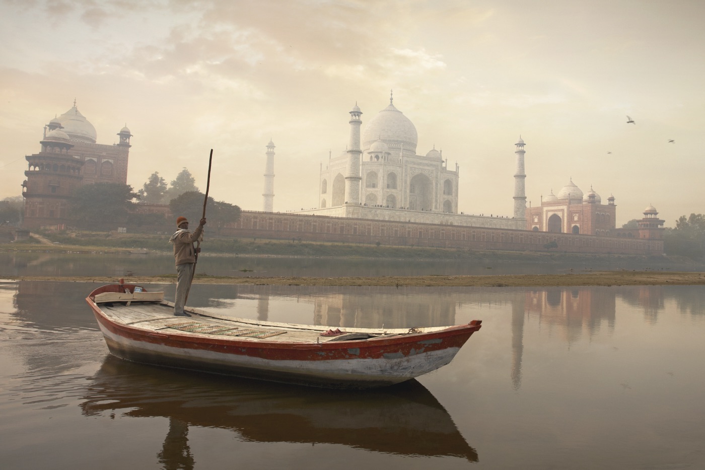 Serene morning at the Taj Mahal — India travel